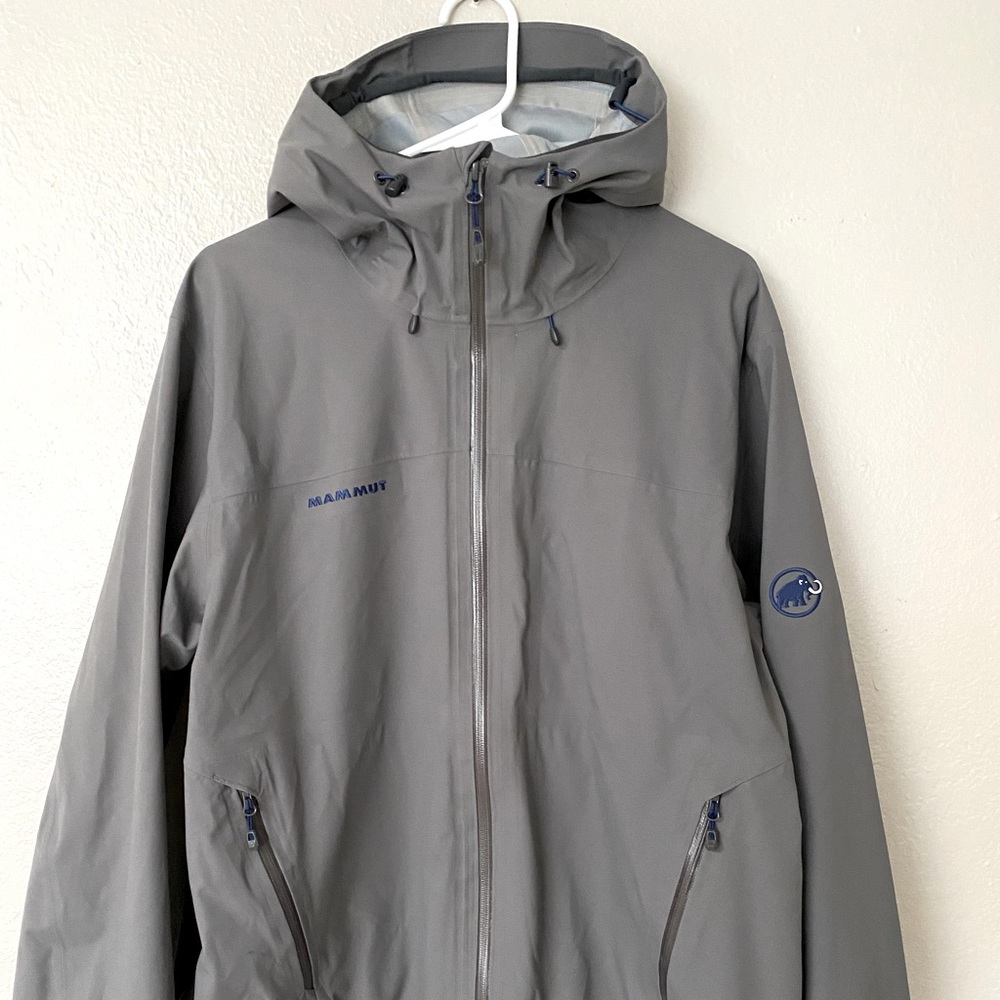 Mens MAMMUT shell jacket windbreaker size XL LIKE NEW